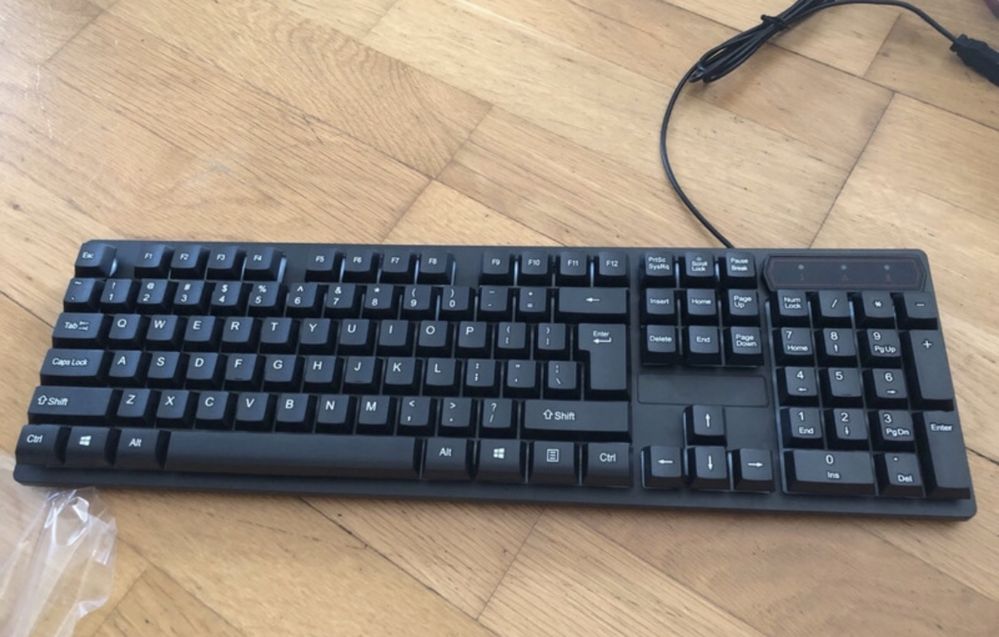 Klawiatura RGB podświetlenie