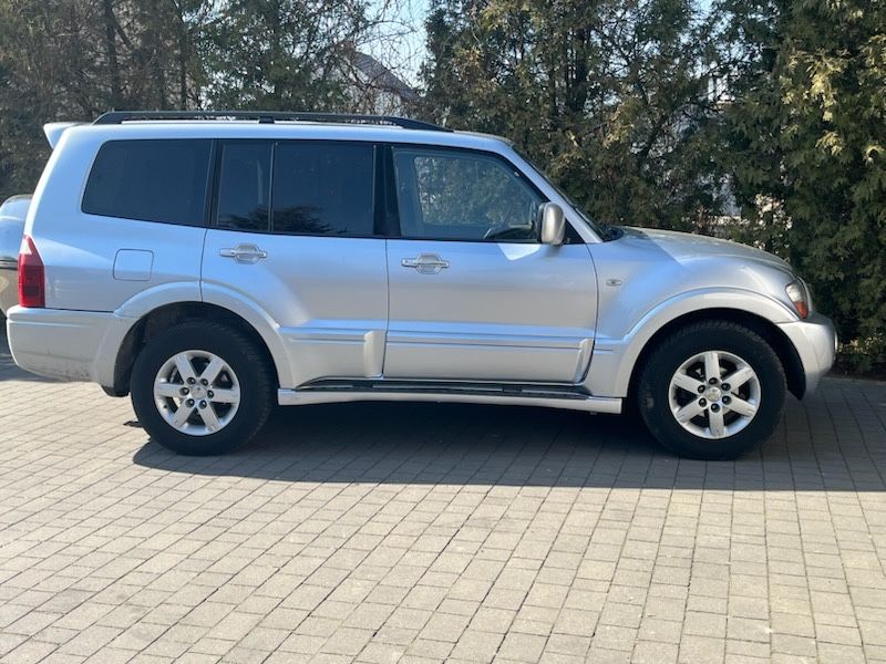 Mitsubishi Pajero 3.2 DID 7 osobowy