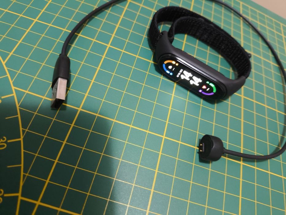Xiaomi Smart Band 6 + pulseiras e carregador