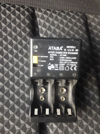 Универсальное зарядное устройство ATABA