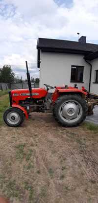 Ciągnik rolniczy Massey Ferguson 135