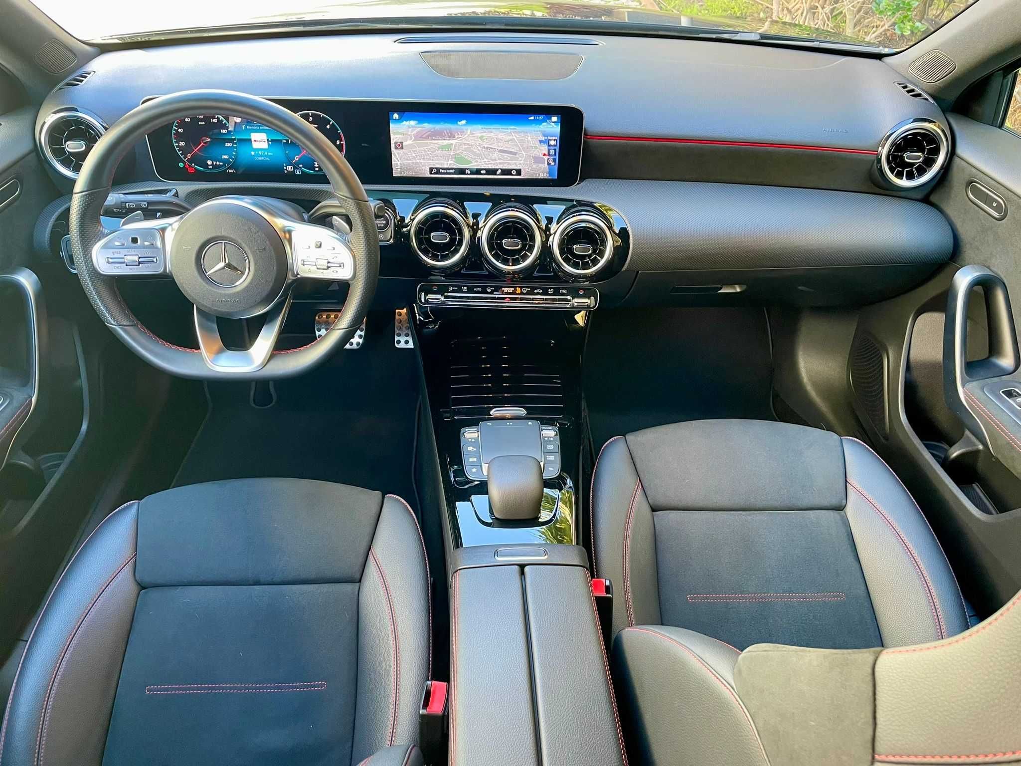 2020 Mercedes-Benz A 180 D 7G-DCT AMG-Line Automático 116cv