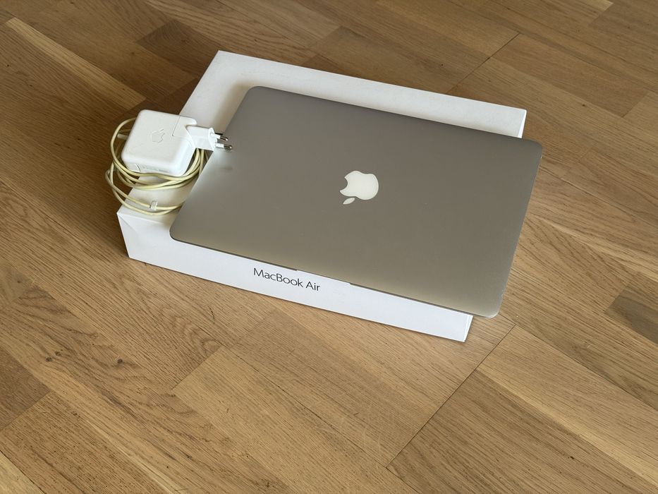 MacBook Air 13 cali 2015r 4/128 (dobra bateria)