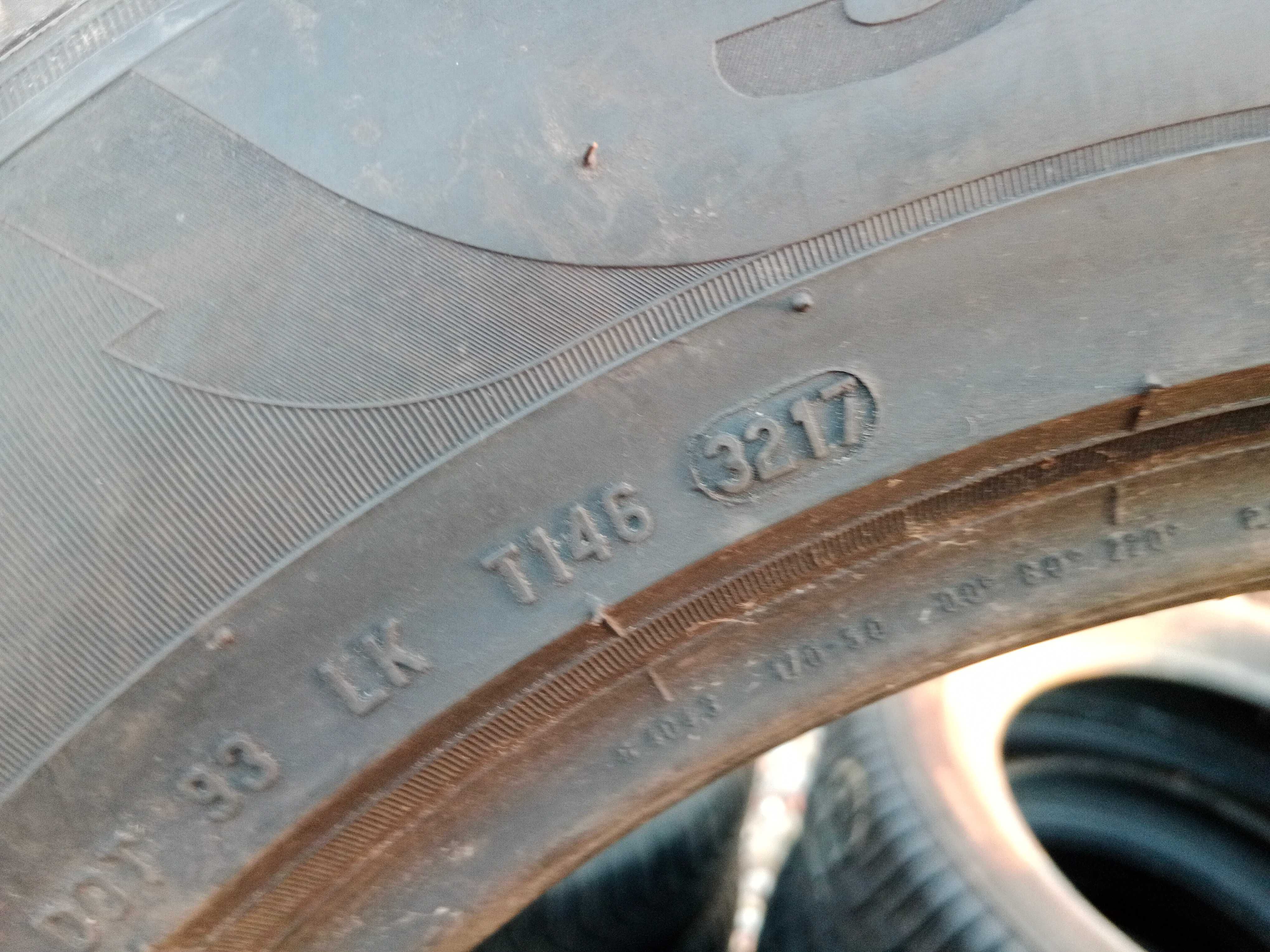 Opona używana 215/65R16 Pirelli Scorpion Winter 1szt.