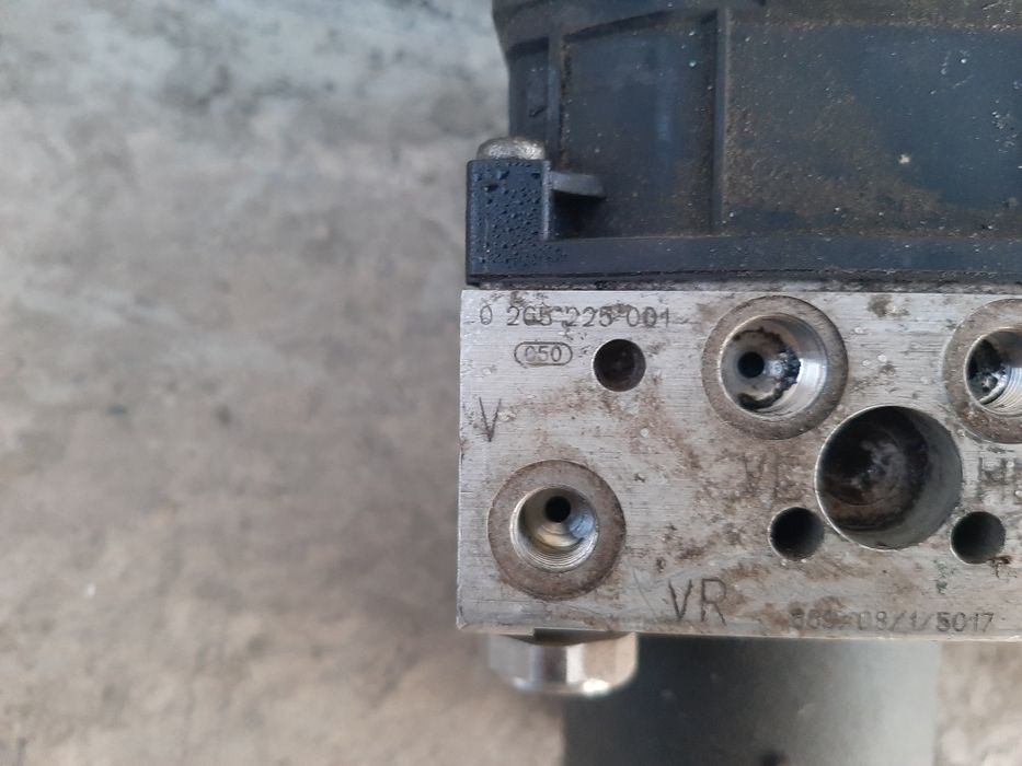Продам блок абс 001,002,005,на BMW E39 E38 БМВ Е38 Е39