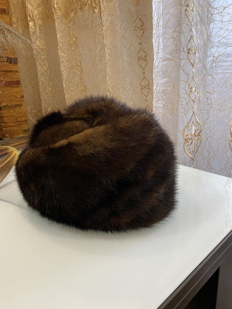Шапка норкова жіноча
