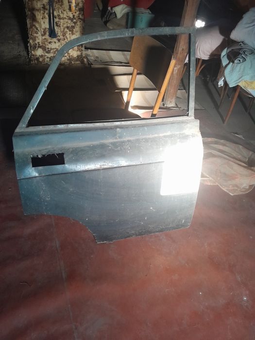 Дверкі до москвича 2141 або 412,    4шт.