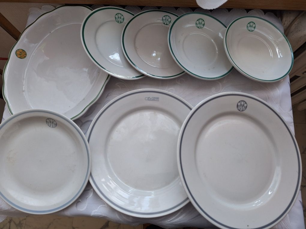 Porcelana Lubiana talerze płaskie 8 sztuk lata PRL