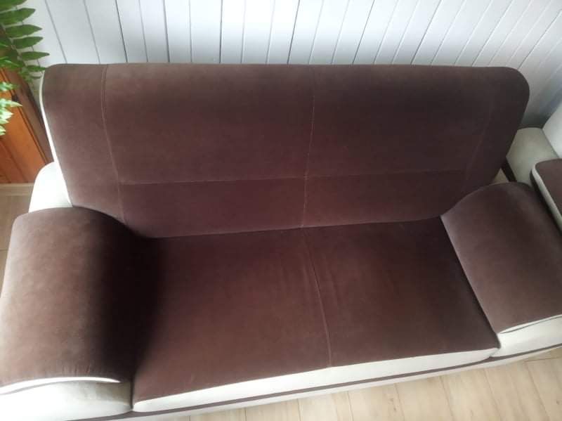 Komplet mebli, sofa i 2 fotele i 2 pufy