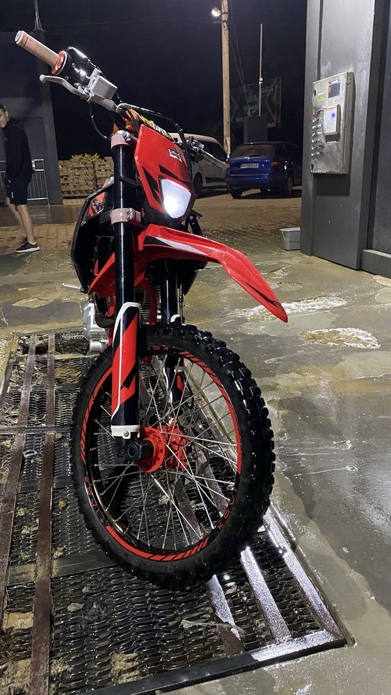 Продам або обміняю Kovi start 250