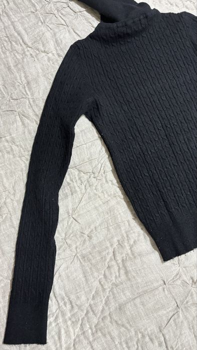 Camisola preta de gola