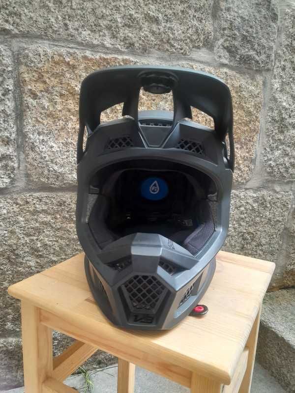 Capacete FOX V3 solid matte black