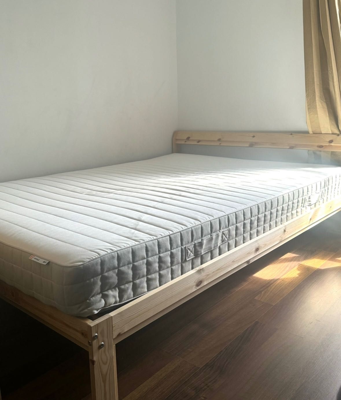 Cama IKEA como nova