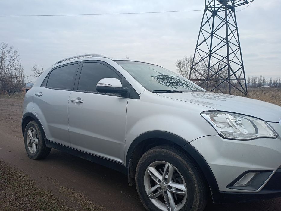 Авто Ssang yong Corando