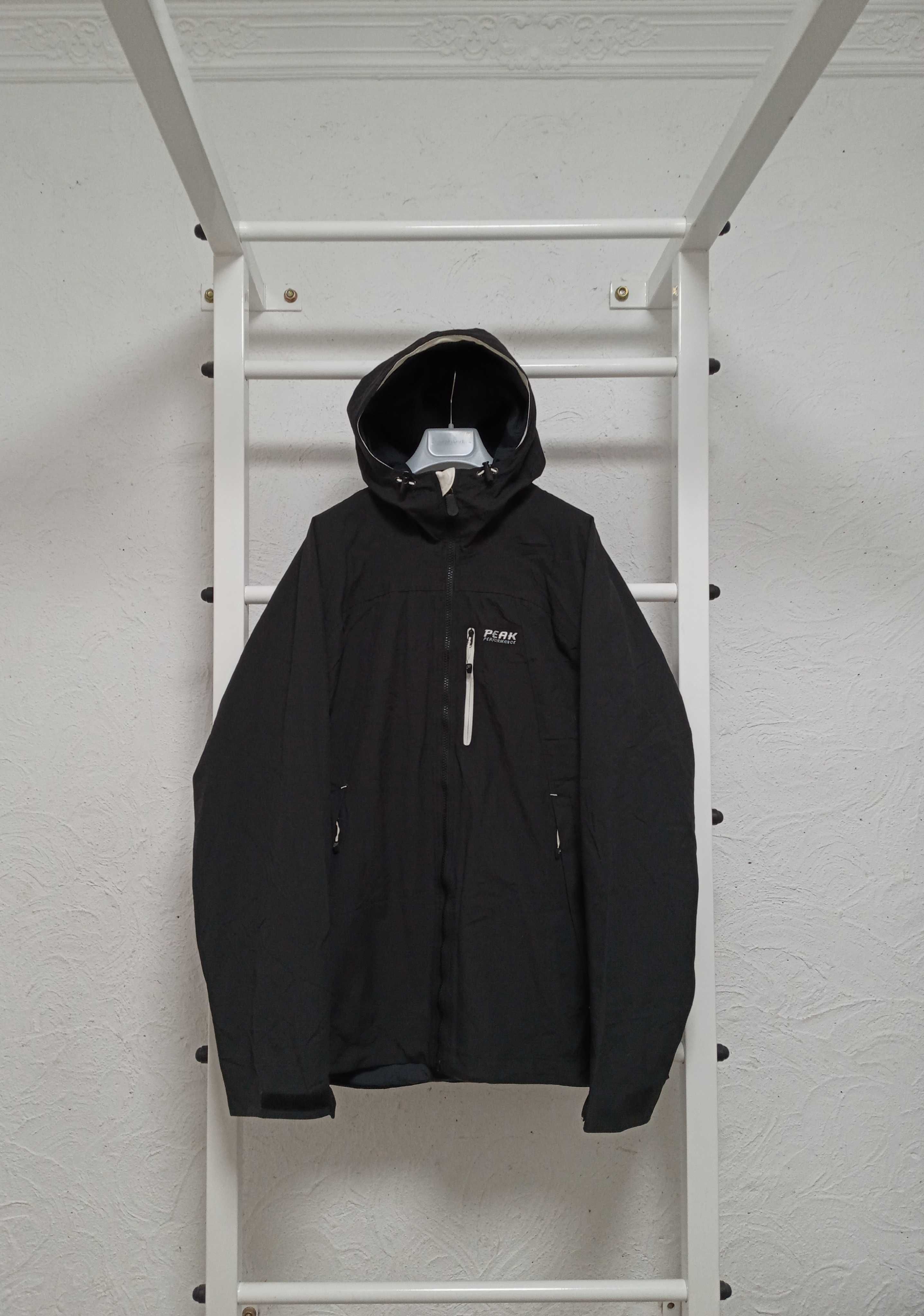 Куртка  peak performance XL размер outdoor трекинг