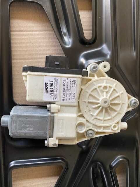 Склопідіймач Стеклоподйомник ДАФ DAF XF 106 EURO 1881915 R 1881914 L