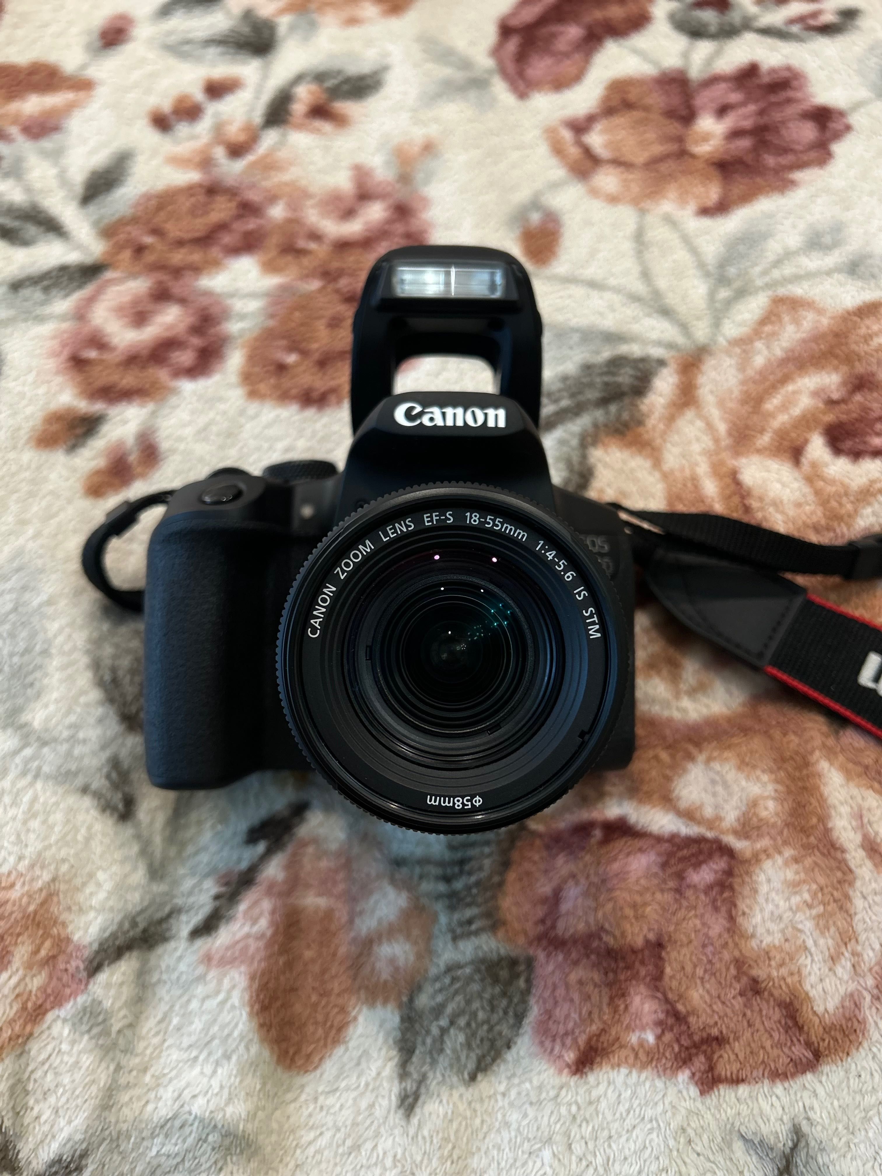 Canon 850d, идеальное состояние.