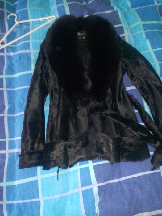 Продам зимову куртку