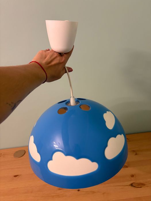 Lampa wisząca z chmurkami niebieska Ikea