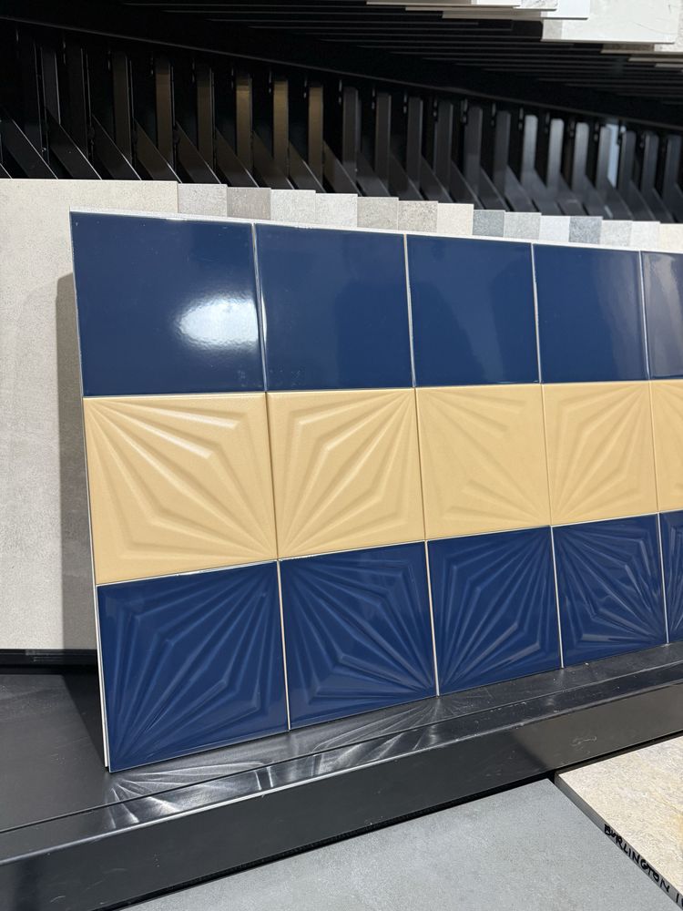 Plytki Ścienne Urban Colours Blue 20/20 błyszczące decor kwiat STR A