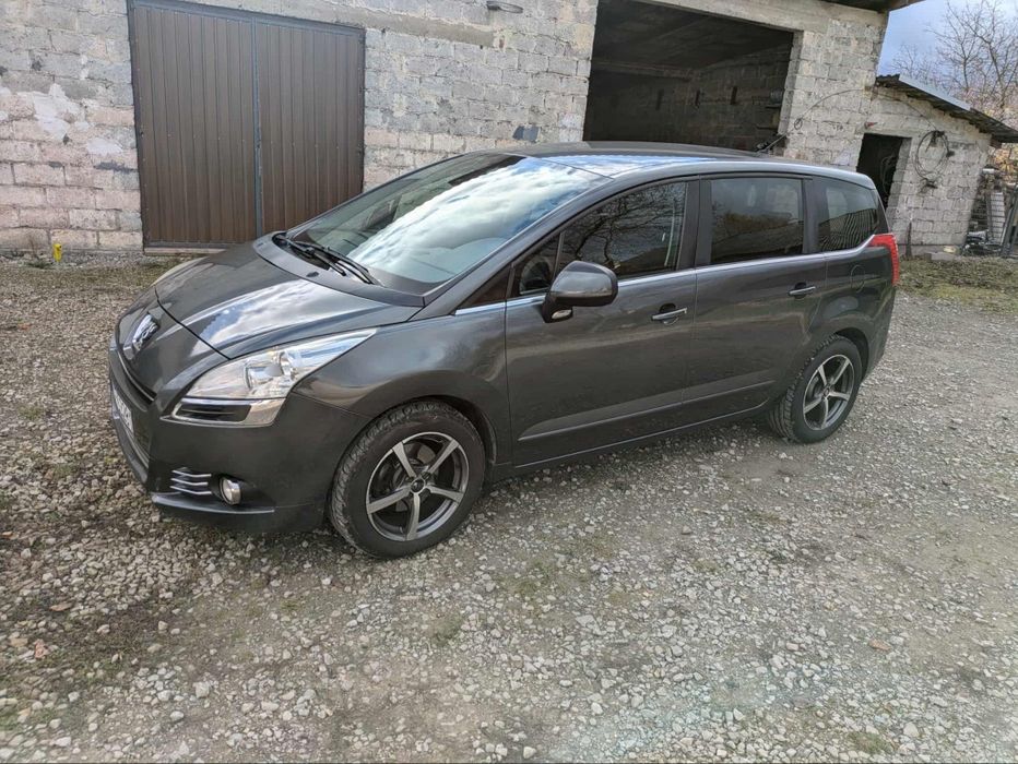 Peugeot 5008 2.0HDi 150km skrzynia 6 manual klima navi Prywatnie