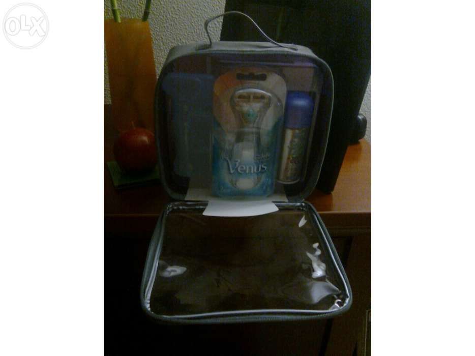 Pack Gillete senhora maquinas venus com gel e necessair