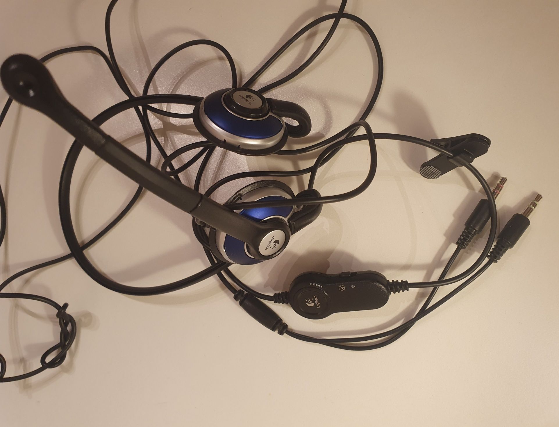 Провідні навушники гарнітура Logitech