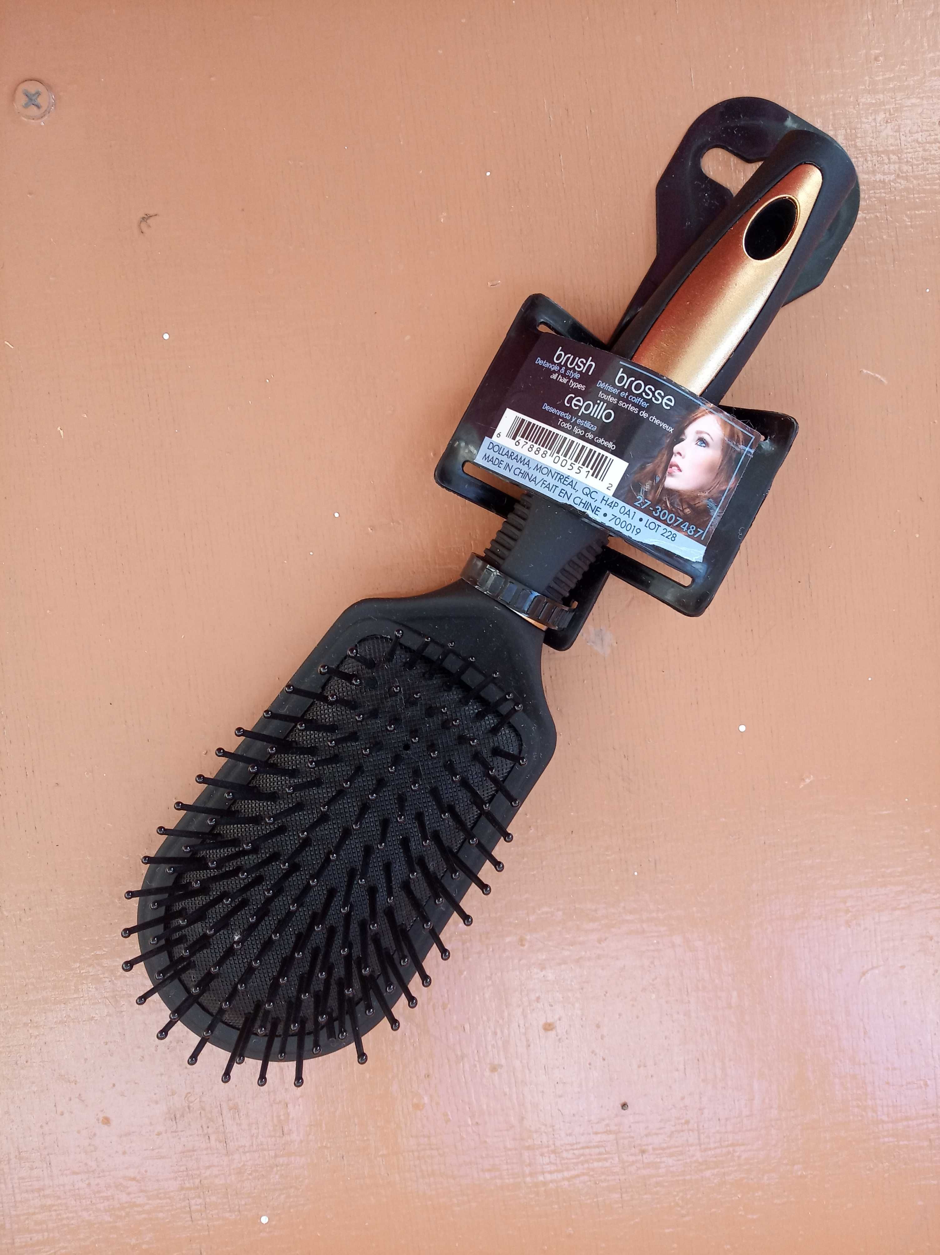 Гребінець-масажер для професійних зачісок Brush Brosse Cepillo