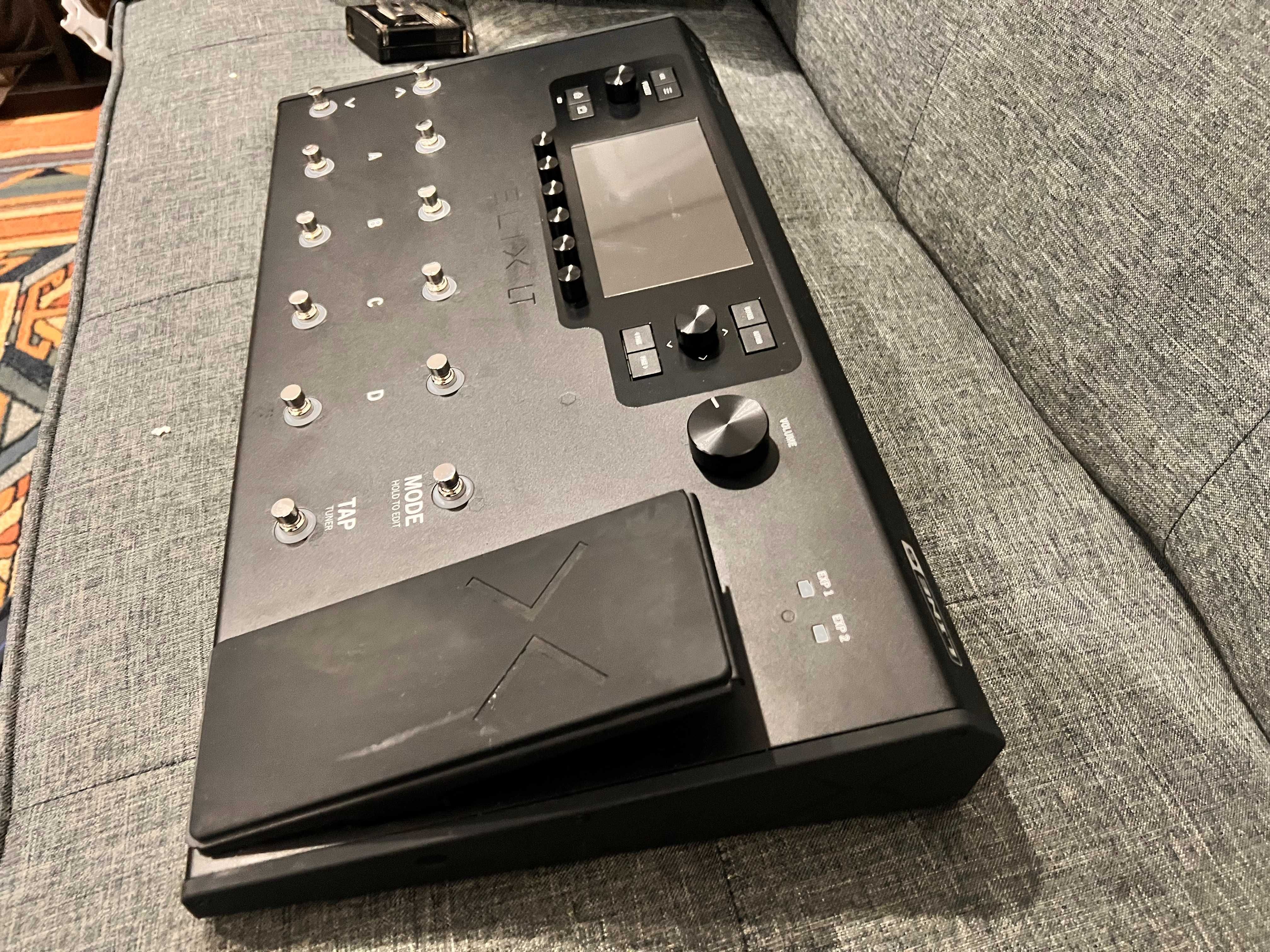 Pedaleira Line 6 Helix LT