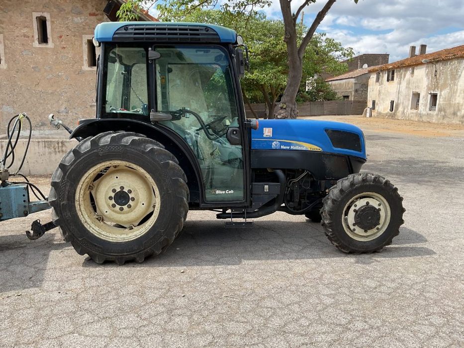 Ciągnik New Holland T4030