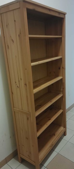 Witryna-biblioteczka IKEA HEMNES-drewno-LEKSVIK-polki-komoda
