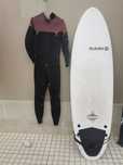 Prancha olain e fato surf mesma marca