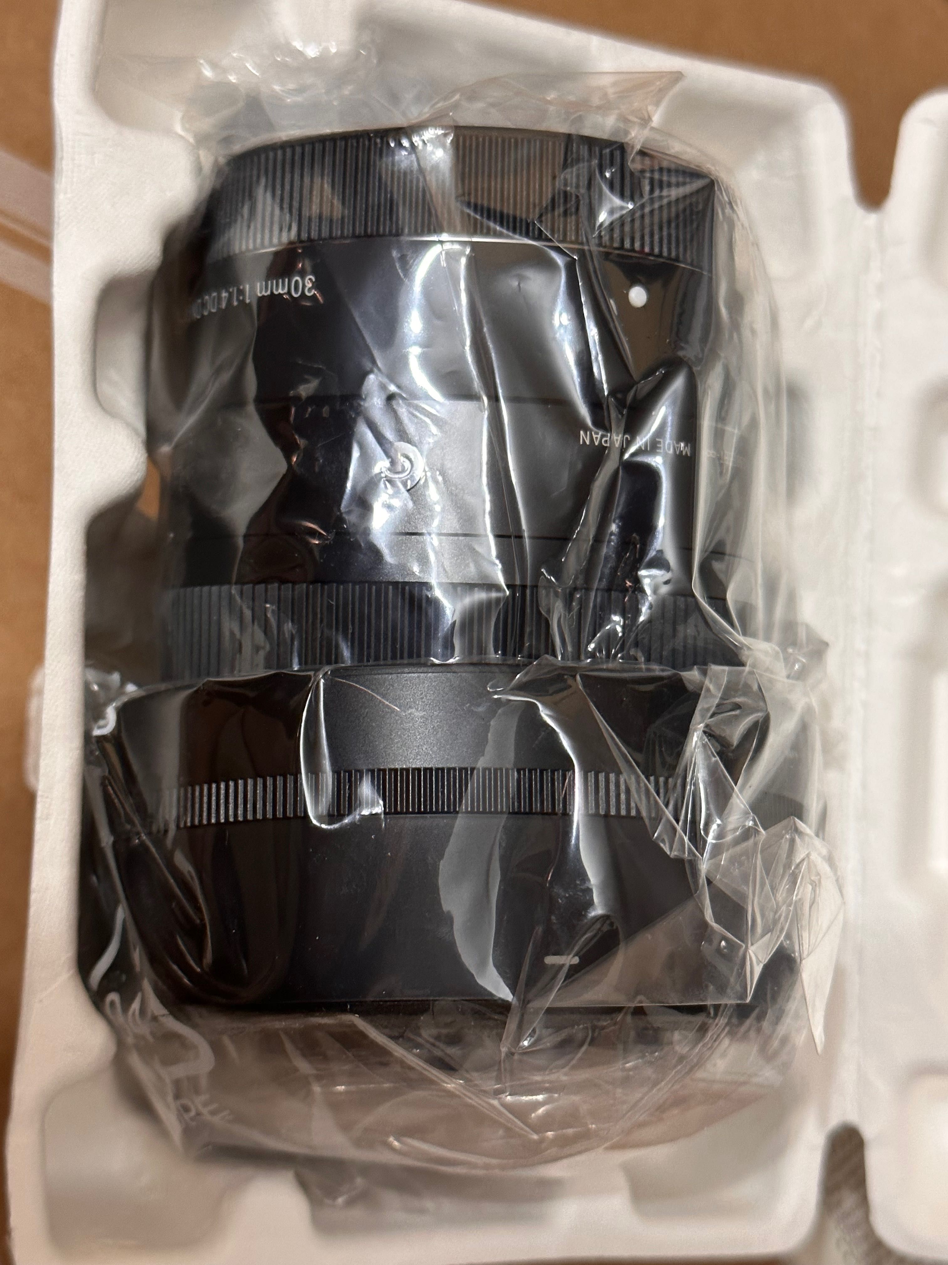 Sigma C 30mm f1.4 dc dn Sony e-mount filtr 52mm