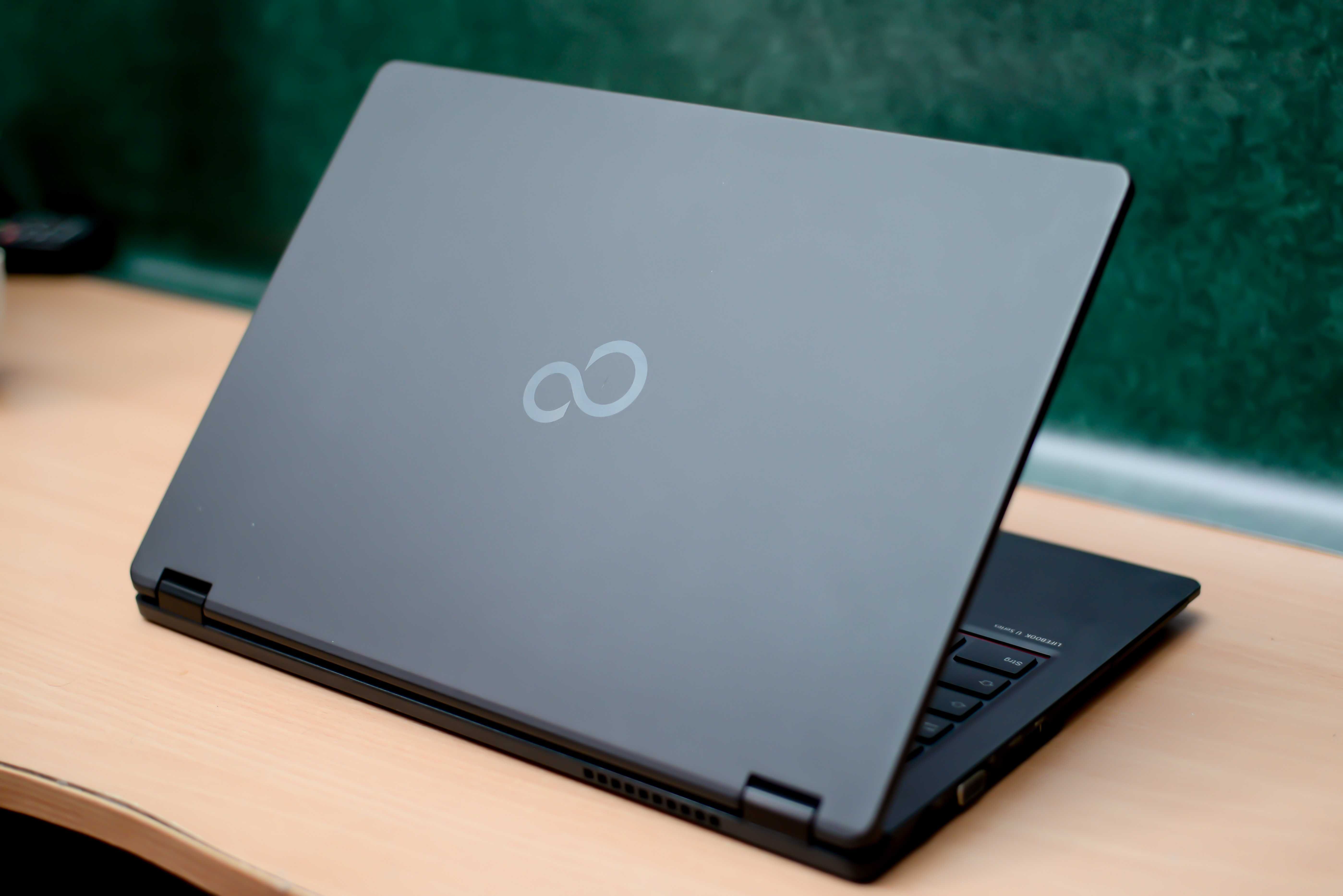 Ноутбук з Німеччини FUJITSU LIFEBOOK U748 Б/У