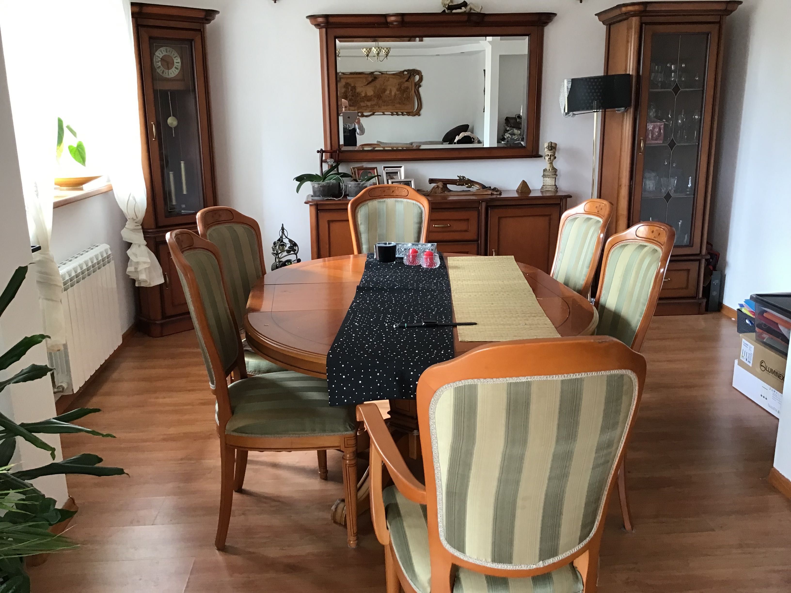 Meble klasyczne do salonu