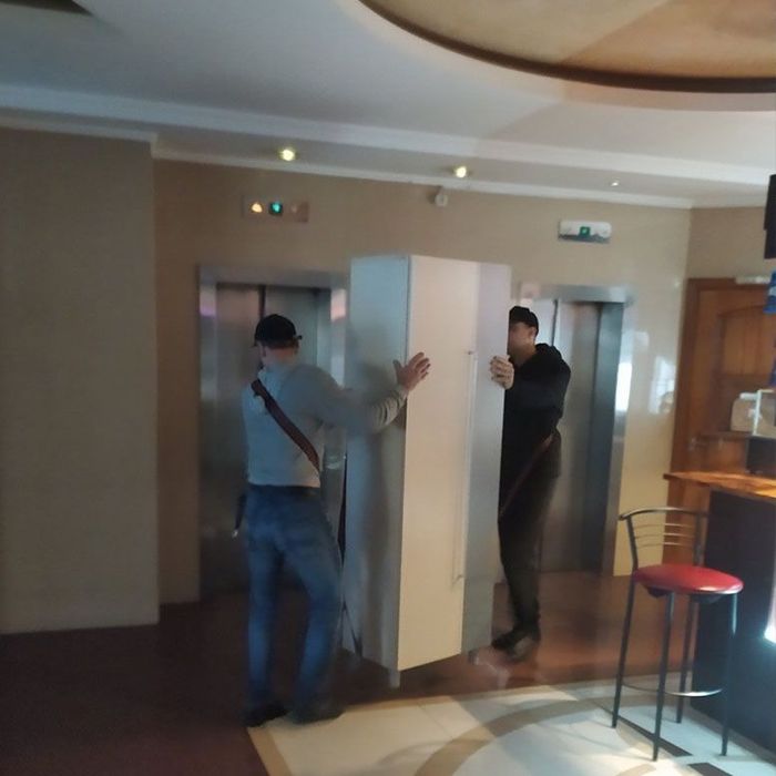 Грузоперевозки, перевозка мебели, такси, грузчики, вещей.