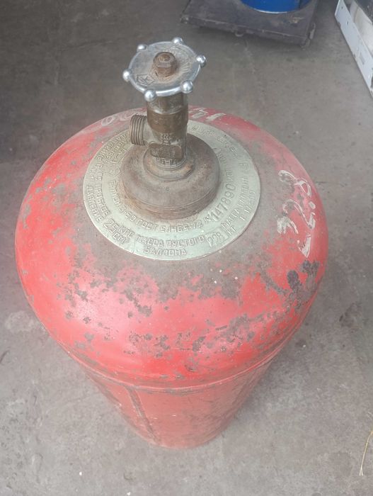 Продам баллон газовый