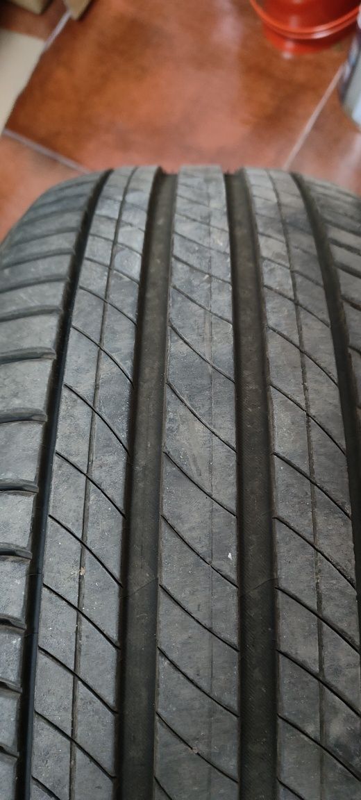 Pneu Michelin Primacy 4 225/50 R18
