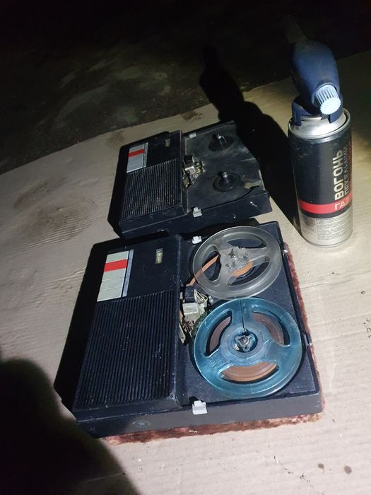 Ретро магнітофони міні бобінні.