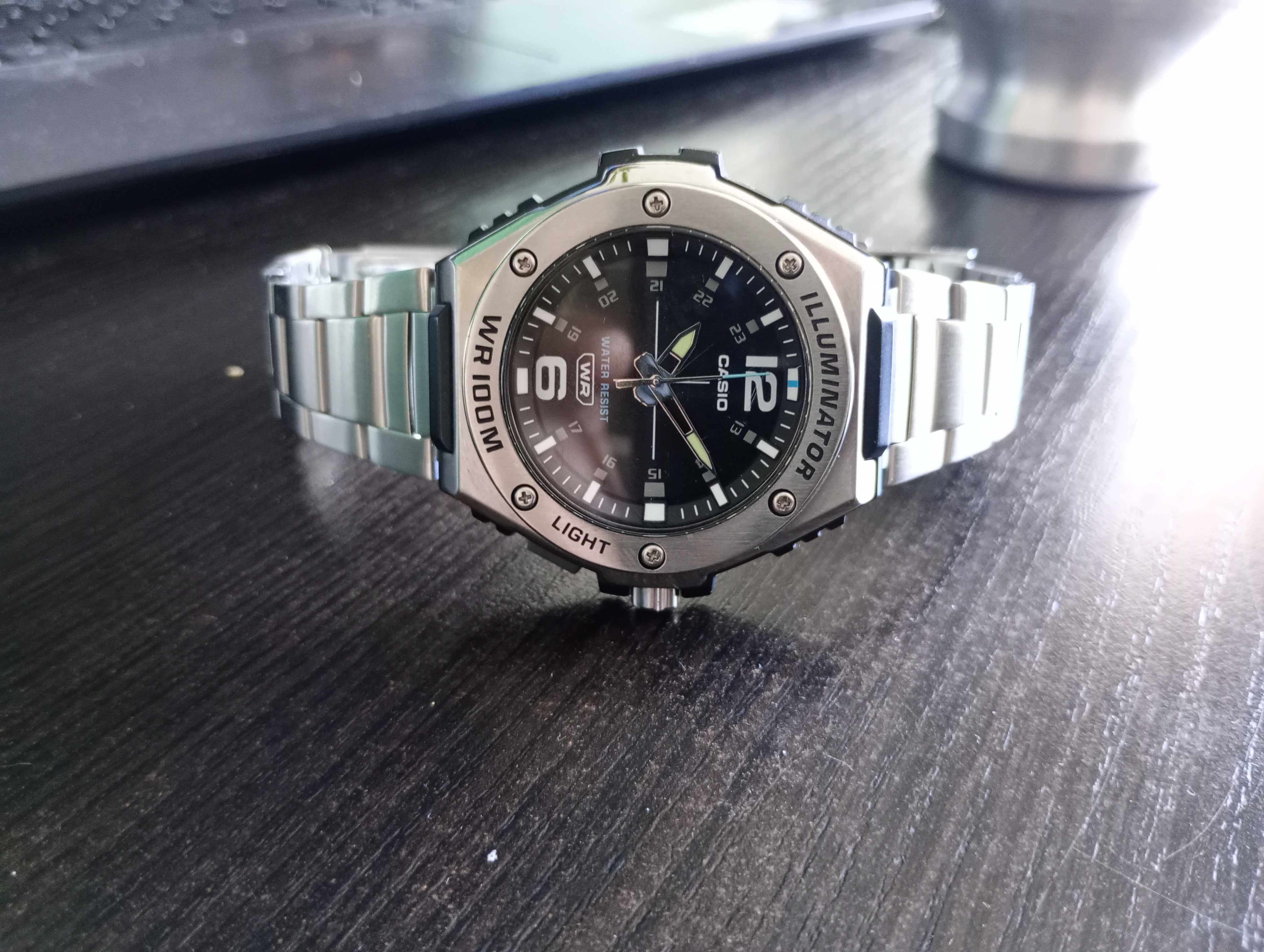 Zegarek Casio MWA-100HD-1AVEF