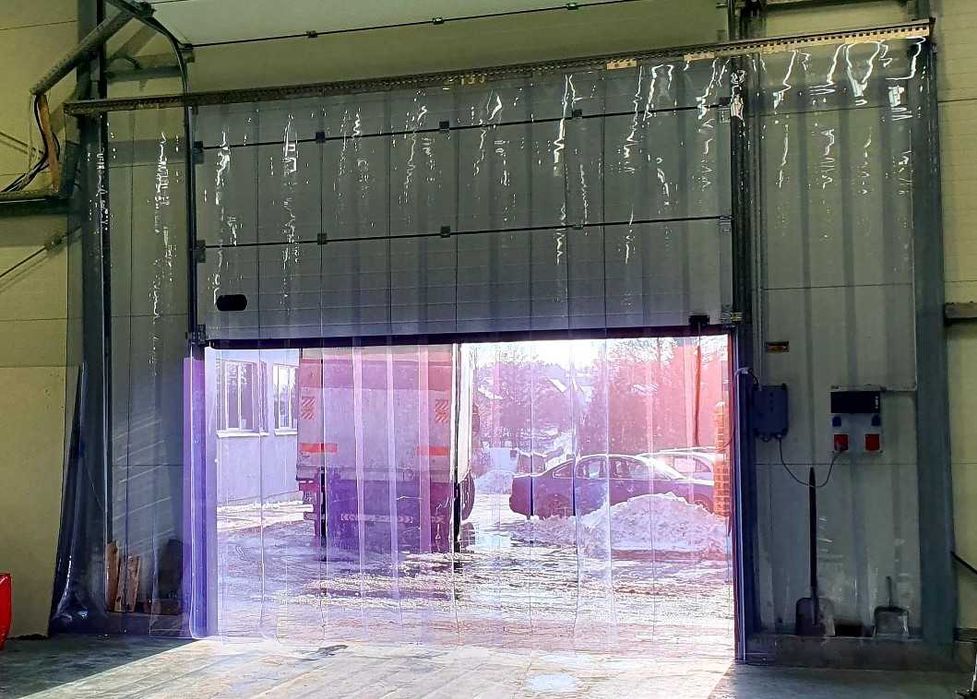 kurtyna paskowa PCV pasy na bramę magazyn chłodnię Białystok