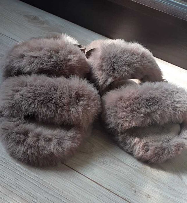 Śliczne futrzane puszyste kapcie klapki brązowe r 38