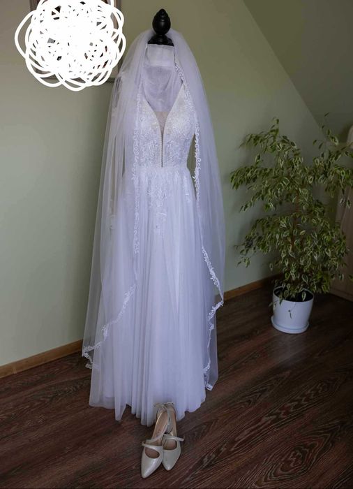 Długa Suknia Ślubna rozmiar 38