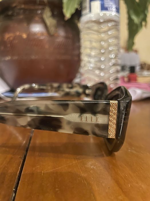 Óculos de sol Elle originais como novos