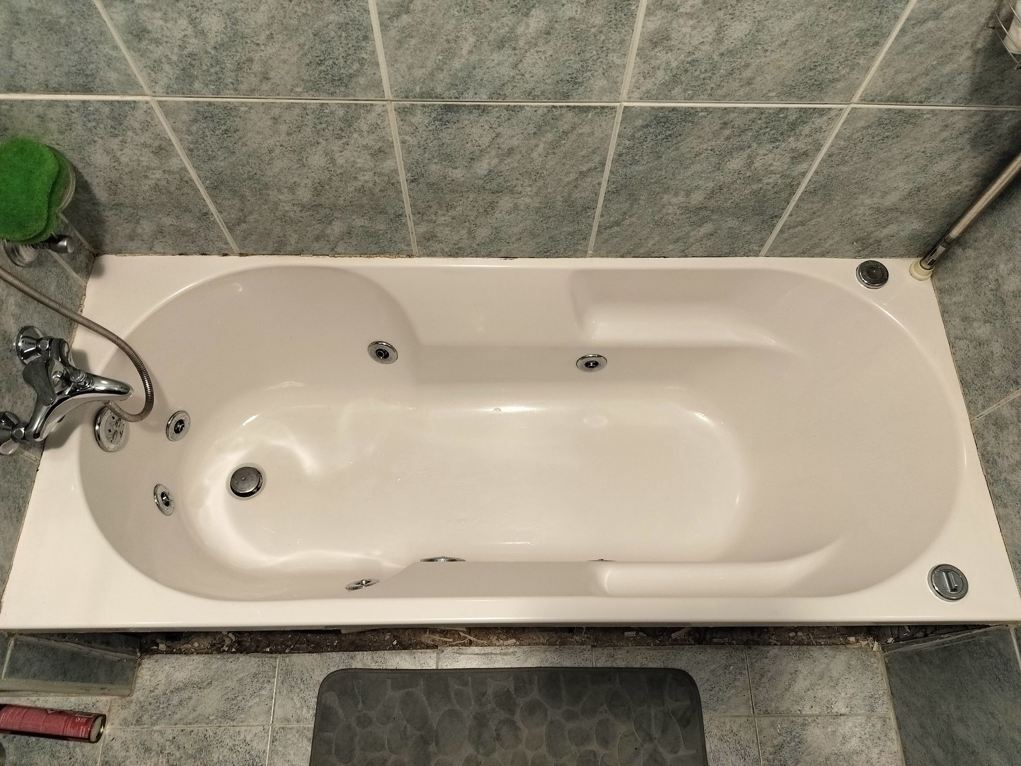 Banheiras Lavatórios e Bidés Sanitana