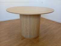 Stół 120cm , stan idealny