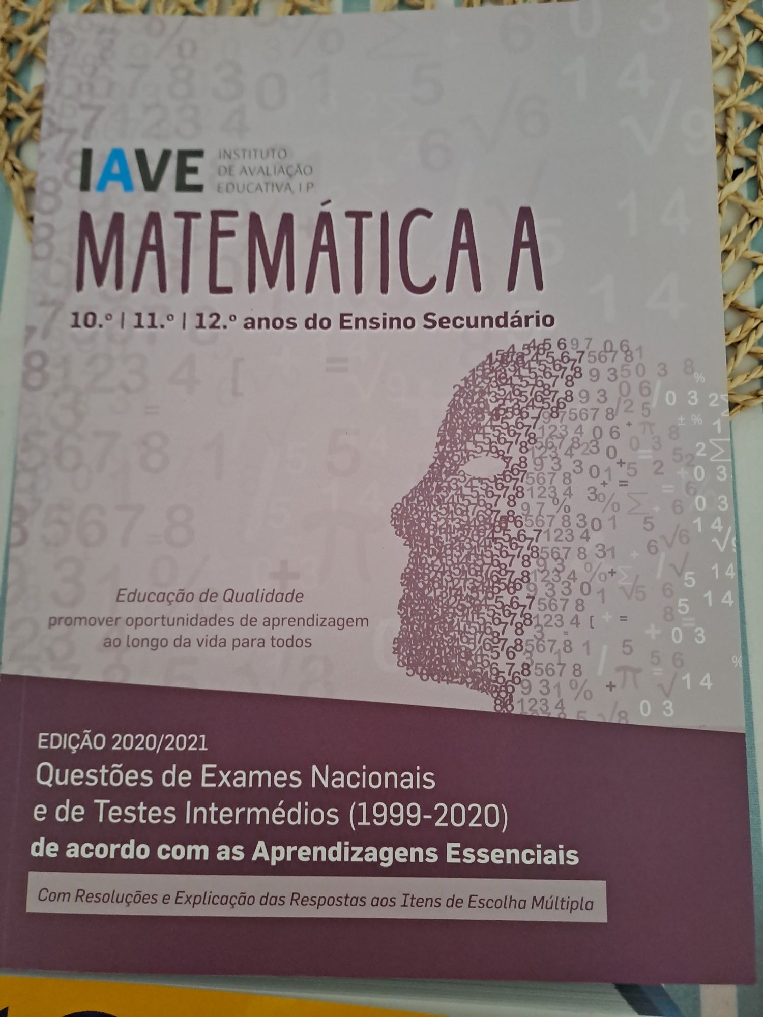 IAVE Matematica A - 12° ano, como novo