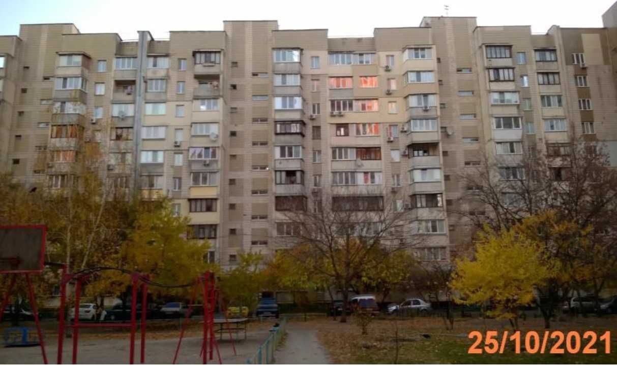 Продаж 3-к квартири 67,81 м2 м.Київ, вул.Драгоманова, 18.  70000$