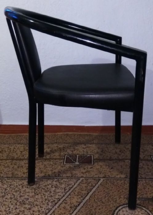 Стулья неубеваемые