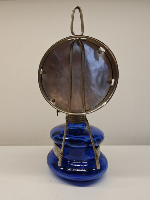 Kobaltowa lampa naftowa z lusterkiem - PRL